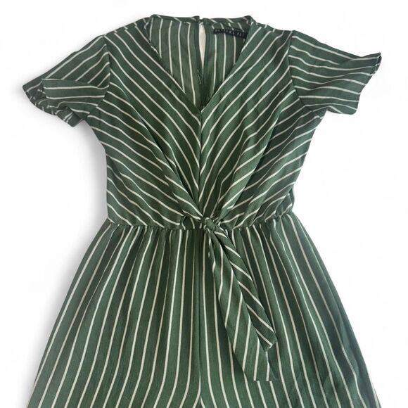 Potter's Pot Green & White Striped Jumpsuit | Wm Small | V-Neck Short Sleeve - Picture 2 of 6
